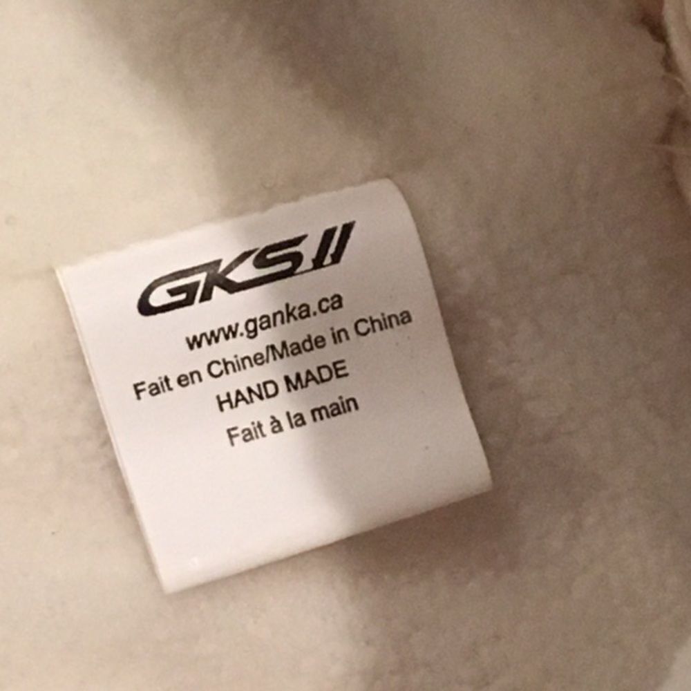 NWT Adult Unisex Hand Knitted White Beanie by Ganka - Picture 4 of 4